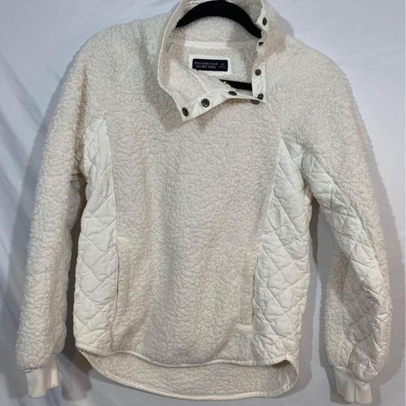Abercrombie & Fitch Tops - Copy - 𝅺ABERCROMBIE & FITCH woman’s Sherpa pullover. Off-white. Size XS.